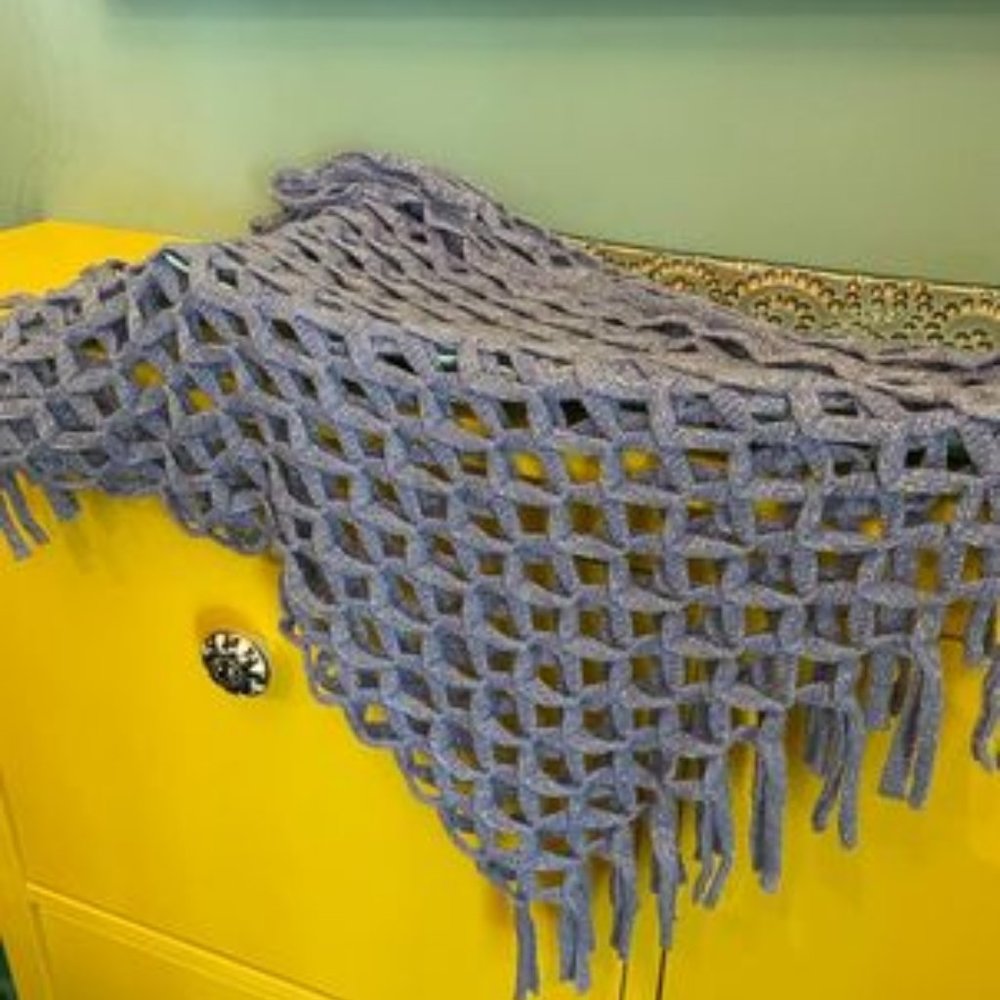 Infinity net scarf, by Chatties , with lurex thread, deep lilac color